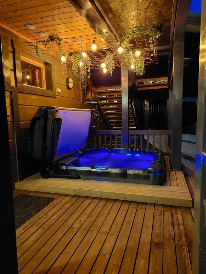 Hot Tub