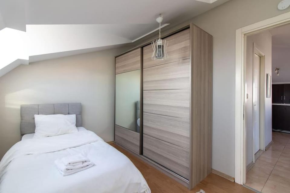 Charming 2BR Panoramic Views Penthouse in Maltepe Apartment in Istanbul