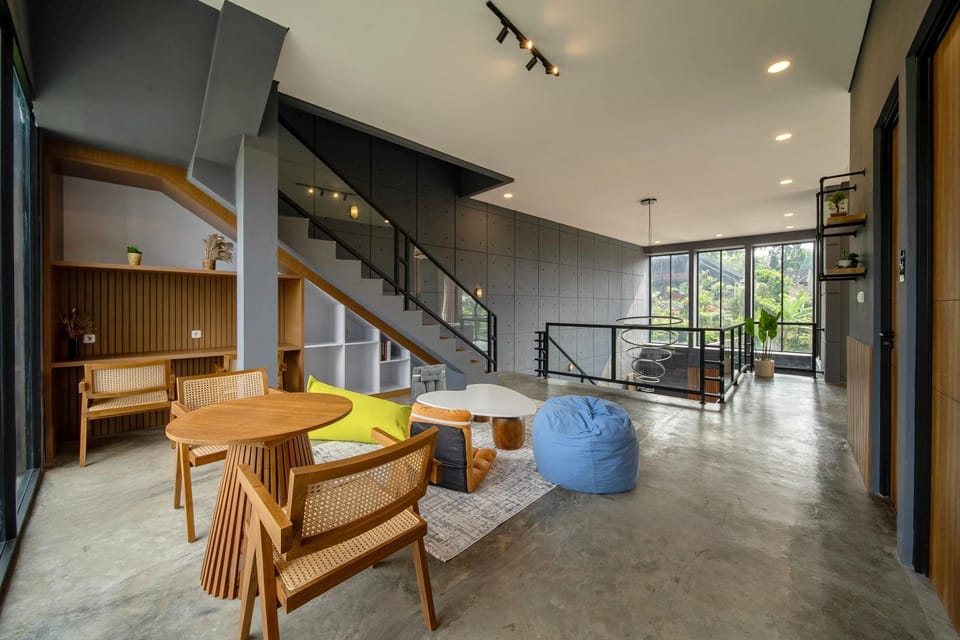 Business facilities, Seating area