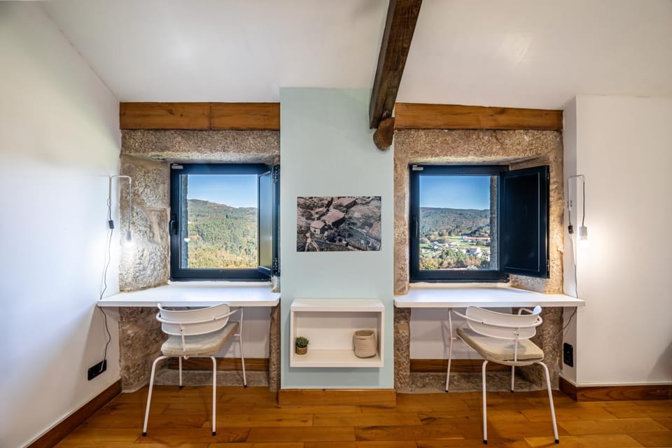 Dining area, Mountain view