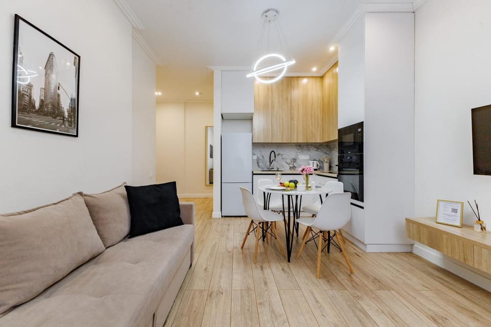 TV and multimedia, Seating area, Dining area, minibar
