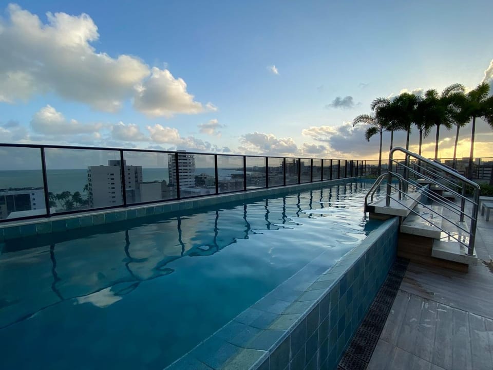 Solarium, Swimming pool, Swimming pool