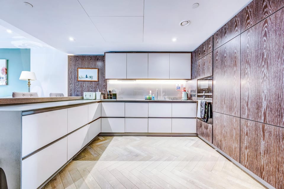 Kitchen or kitchenette, oven, stove
