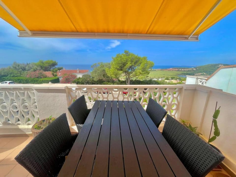 SUITE WITH VIEWS OF SON BOU BEACH Apartment in San Jaime Mediterráneo
