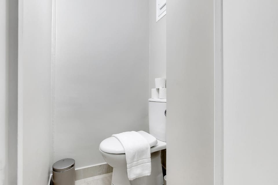 Toilet, Bathroom