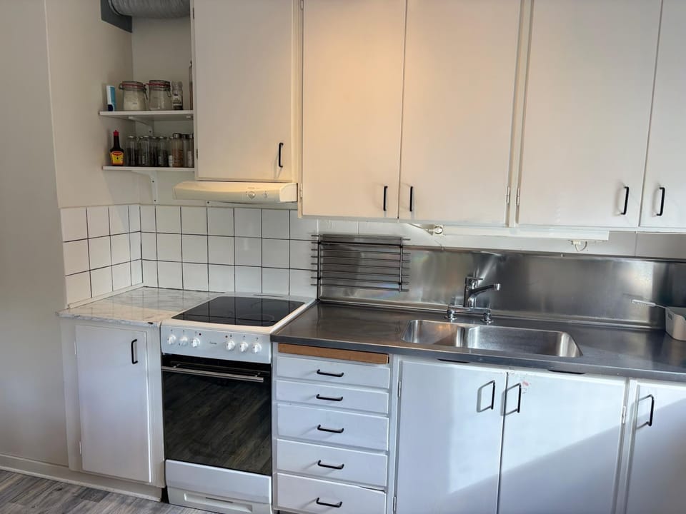 Kitchen or kitchenette