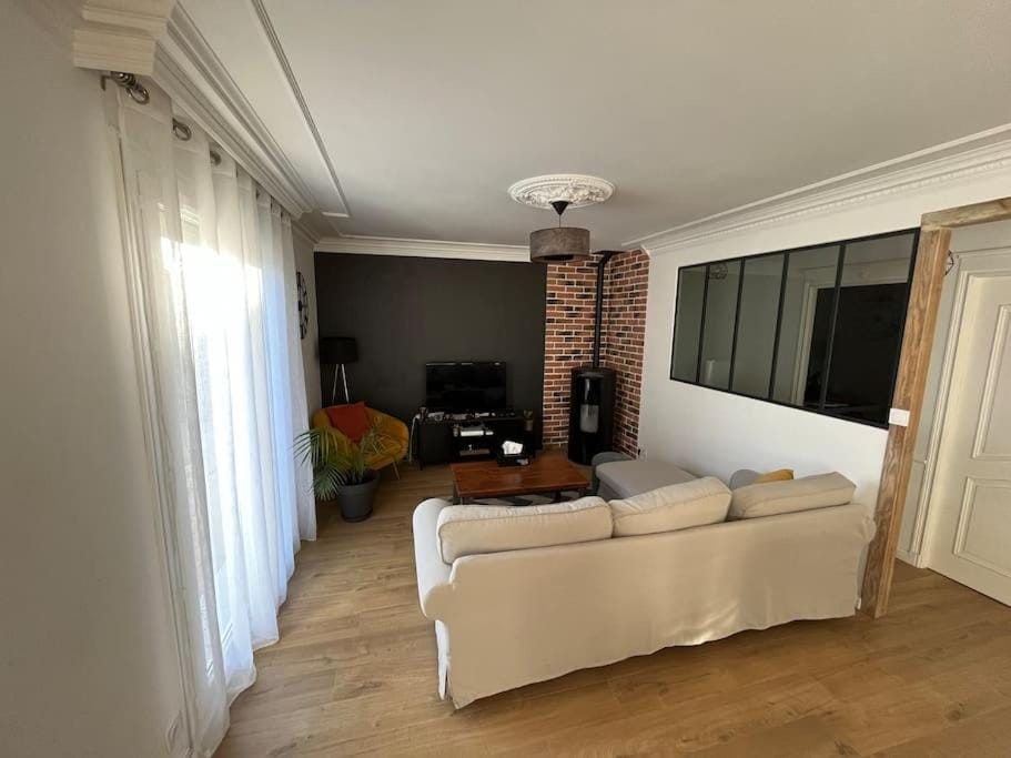 Maison 3ch proche circuit 24h et boulerie jump House in Pays de la Loire