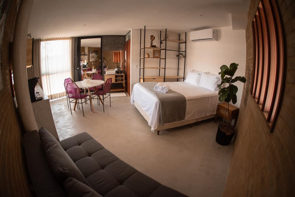 Bed, Living room, Photo of the whole room, Bedroom, air conditioner
