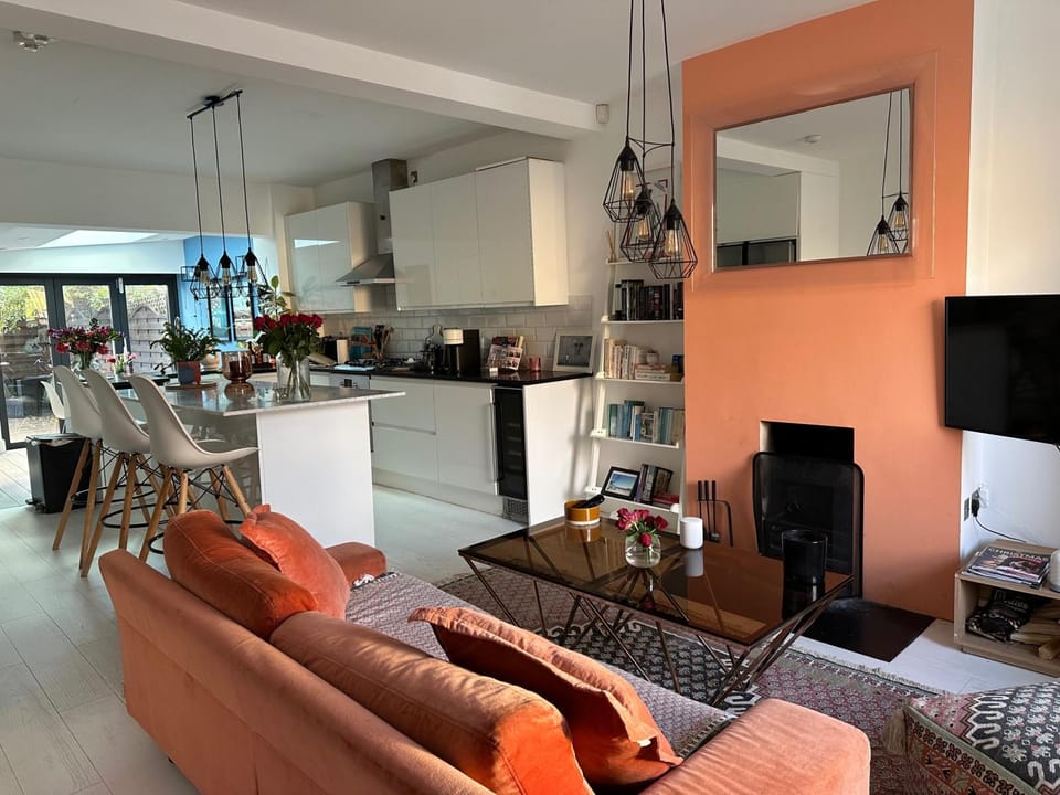 TownHouse by Notting Hill - Sleeps5 PetsOk Tv Wifi House in City of Westminster