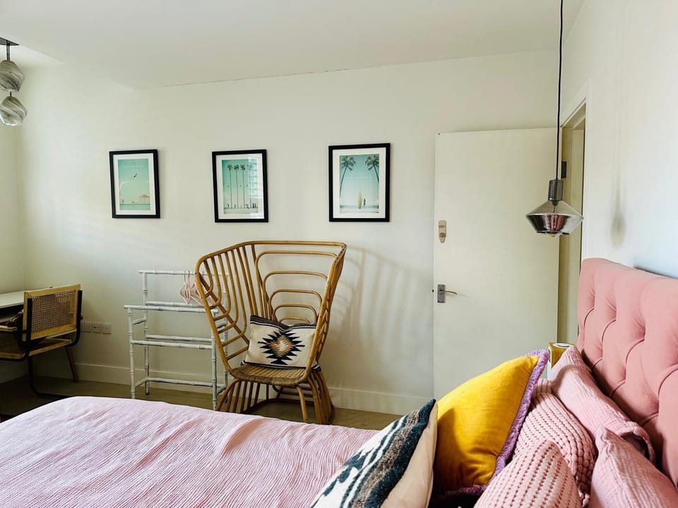 TownHouse by Notting Hill - Sleeps5 PetsOk Tv Wifi House in City of Westminster