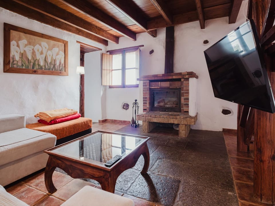 Communal lounge/ TV room, Living room