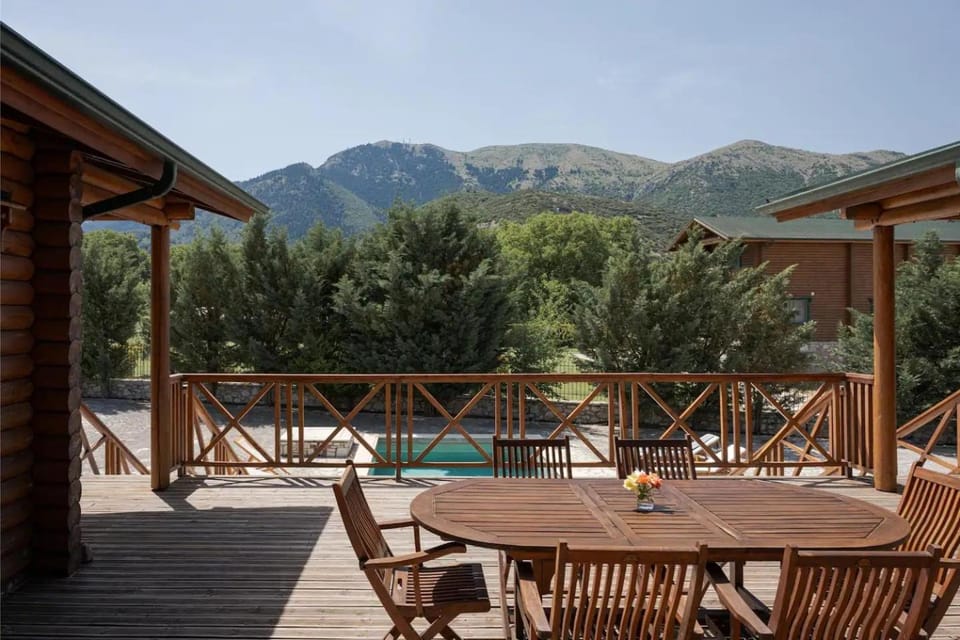 Patio, Spring, Day, Natural landscape, View (from property/room), Balcony/Terrace, Dining area, Mountain view, Pool view