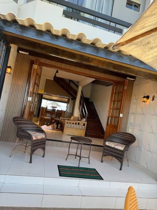 Property building, Patio, Day, Balcony/Terrace, Seating area