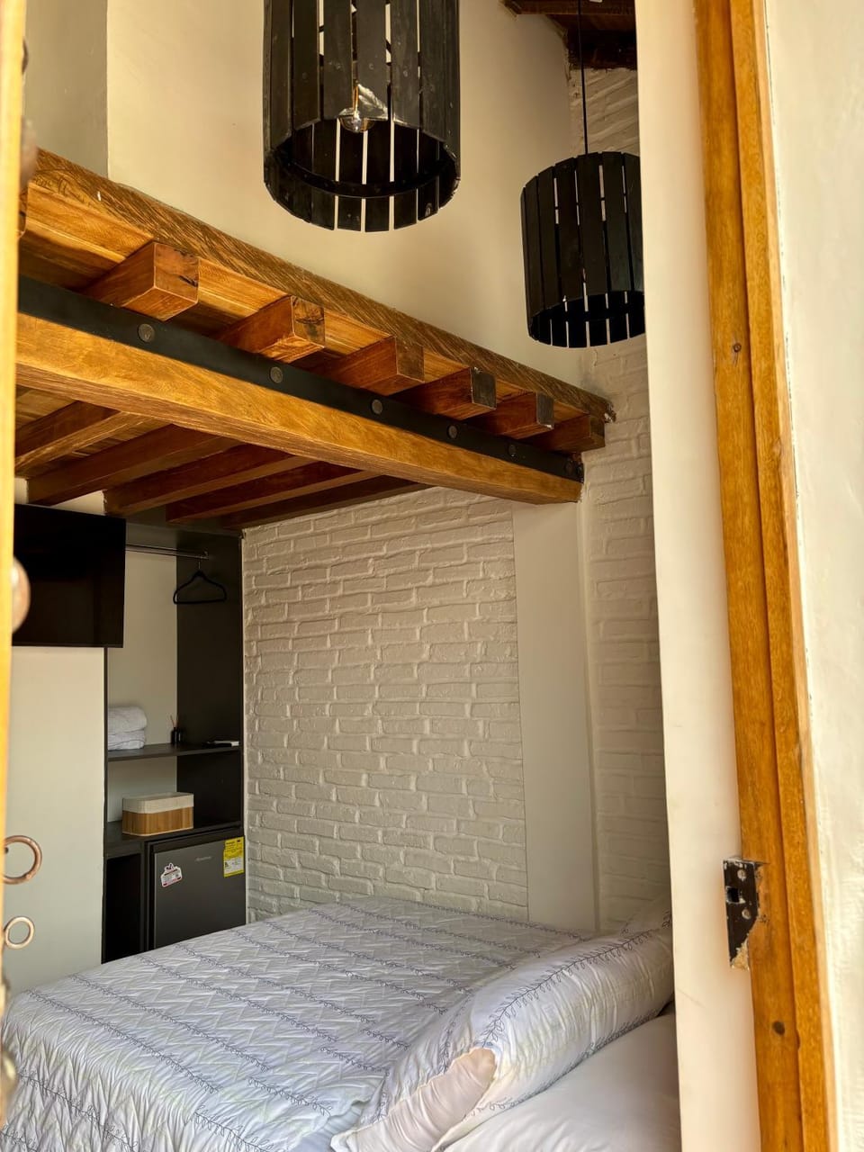 Bed, Photo of the whole room, Bedroom, wardrobe