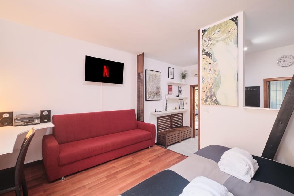 Communal lounge/ TV room, TV and multimedia, Photo of the whole room, Seating area, Evening entertainment