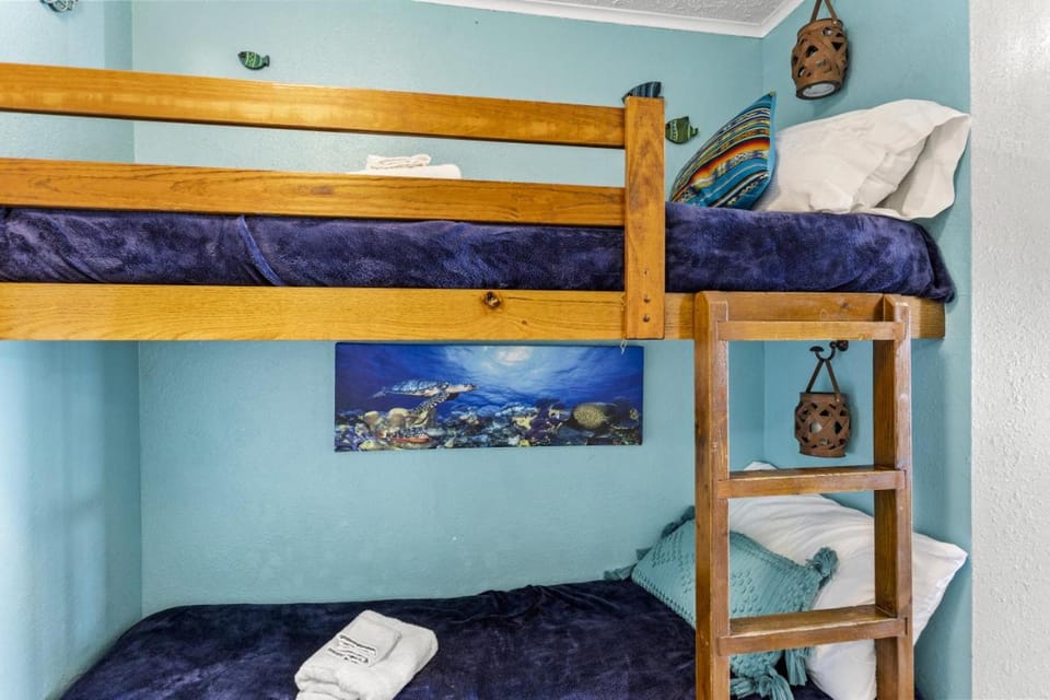 bunk bed