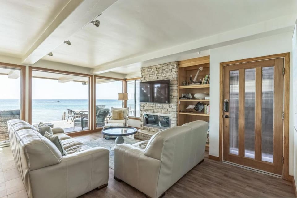 Ocean View beach house Ocean View beach house-STR14-0105 & STR14-0133 House in Capistrano Beach