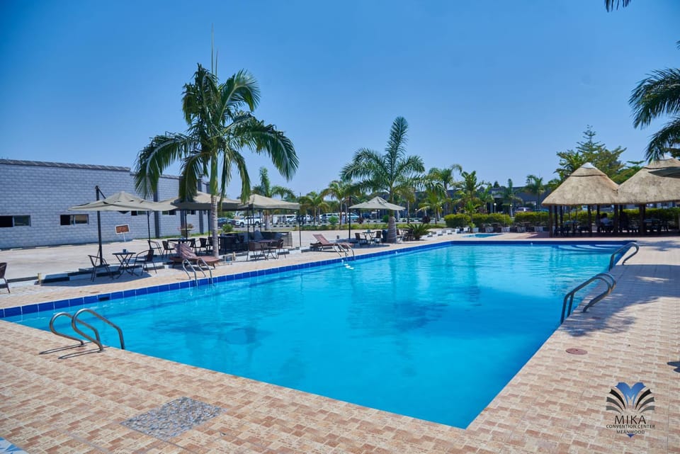 Pool view, Swimming pool