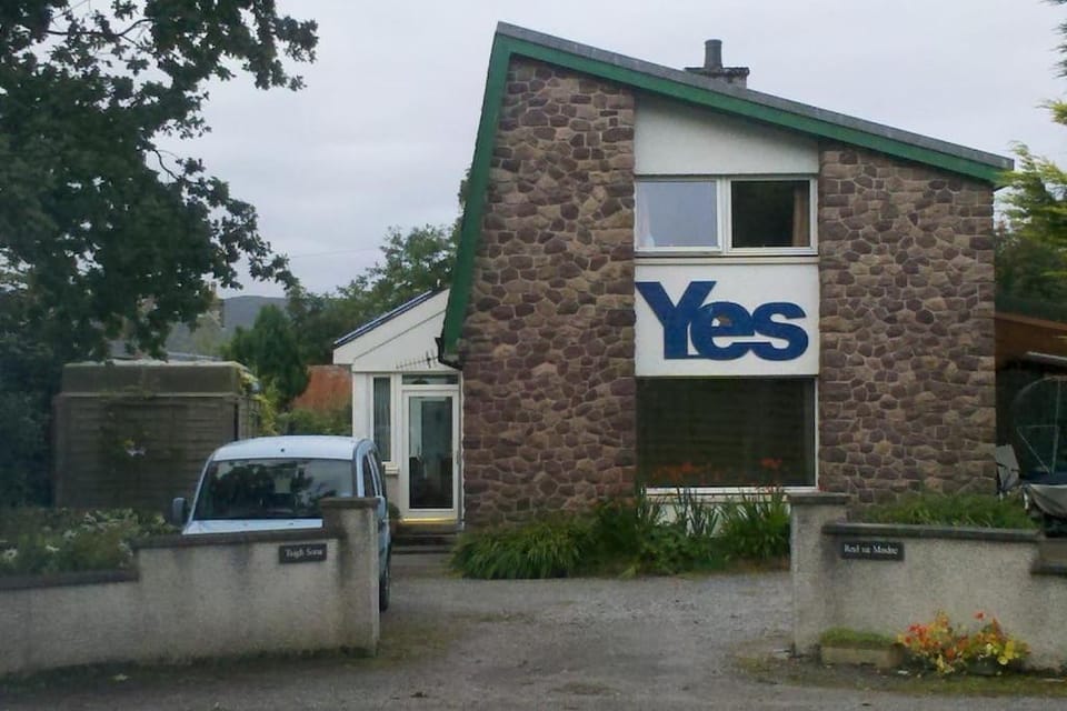 Taigh Sona easy access apartment with double bed Apartment in Ullapool