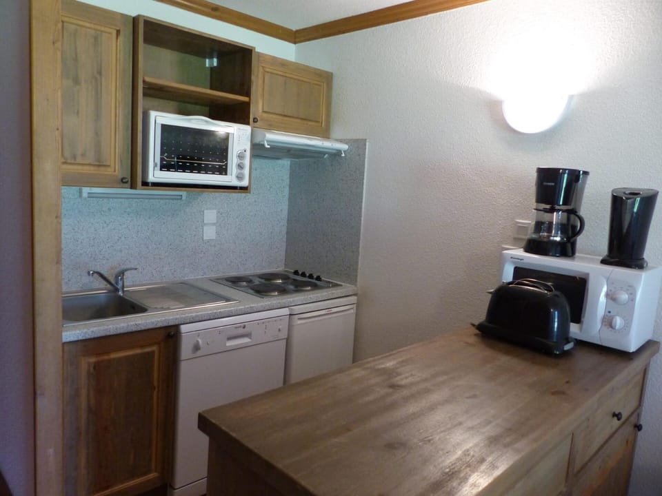 furniture, oven, kitchen