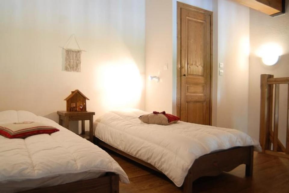 Bed, Bedroom, furniture