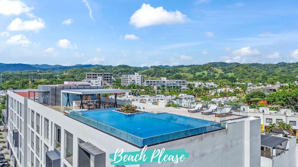 Bird's eye view, Swimming pool