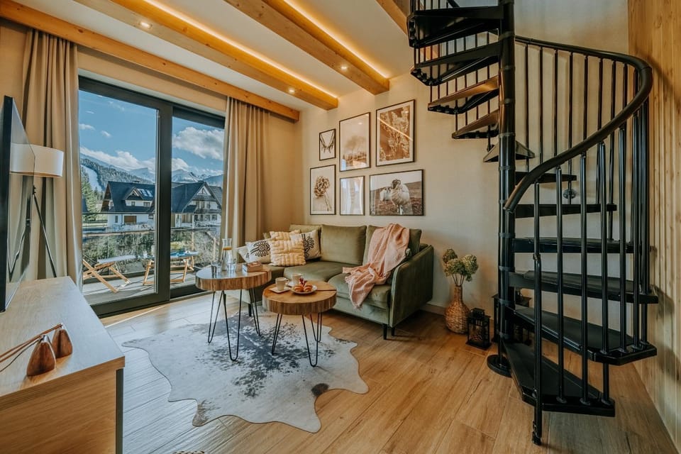 Natural landscape, Living room, Seating area, Mountain view