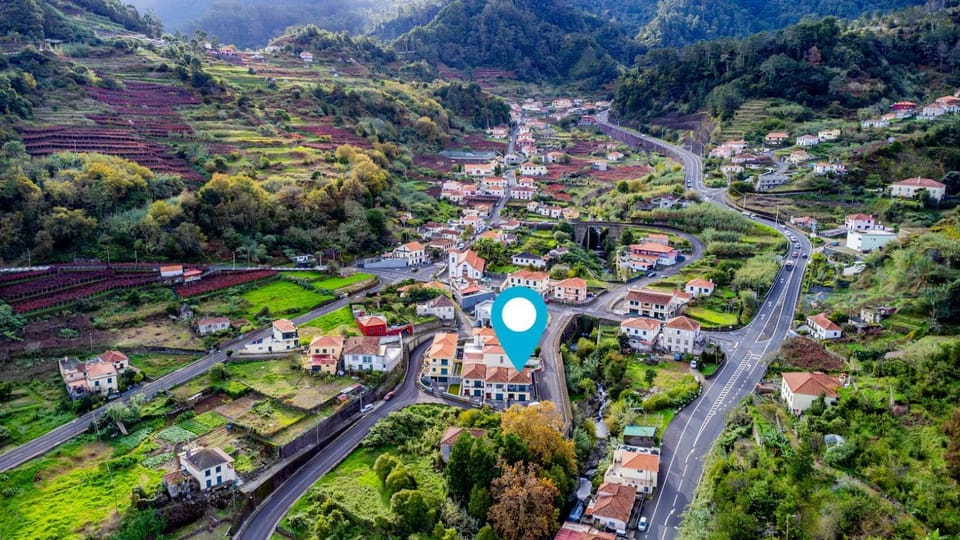 Refúgio das Fontes Bed and Breakfast in Madeira District
