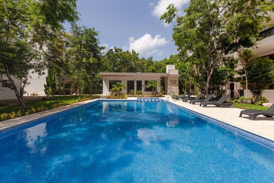 Carmelita Coto8Gated,WIFI 200MB,King,6Pools,2Gyms House in Playa del Carmen