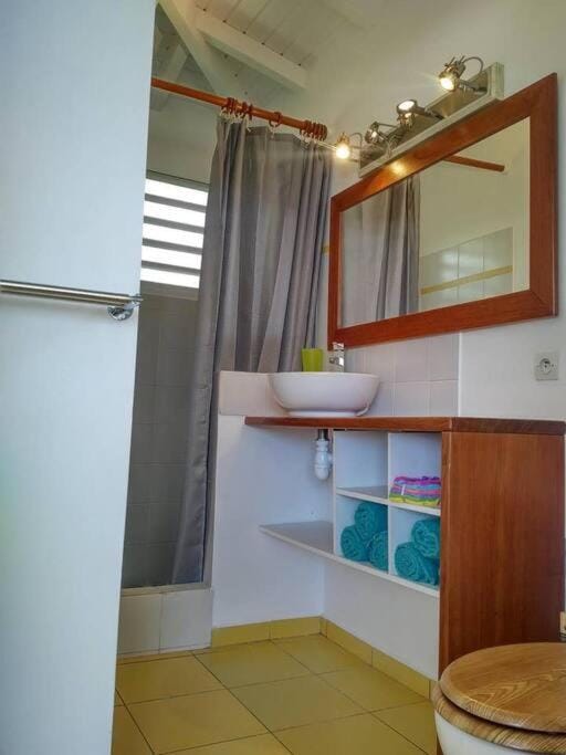 Paradise Bungalow vue mer Apartment in Grande-Terre, Guadeloupe