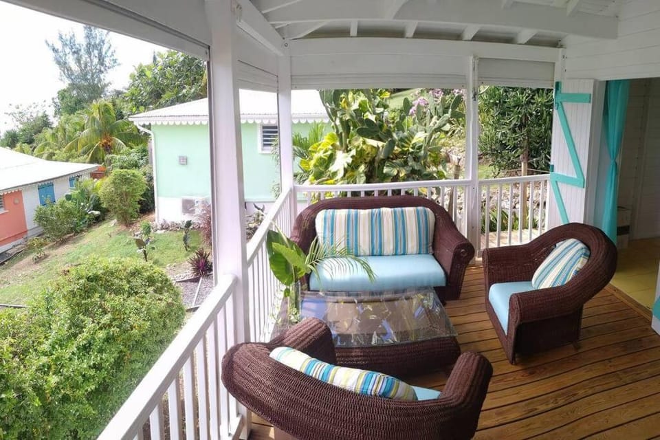 Paradise Bungalow vue mer Apartment in Grande-Terre, Guadeloupe