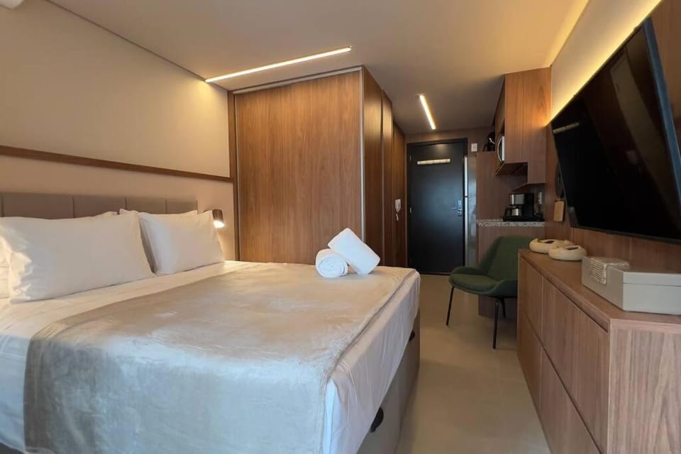 Communal lounge/ TV room, Bed, Kitchen or kitchenette, Bedroom, wardrobe