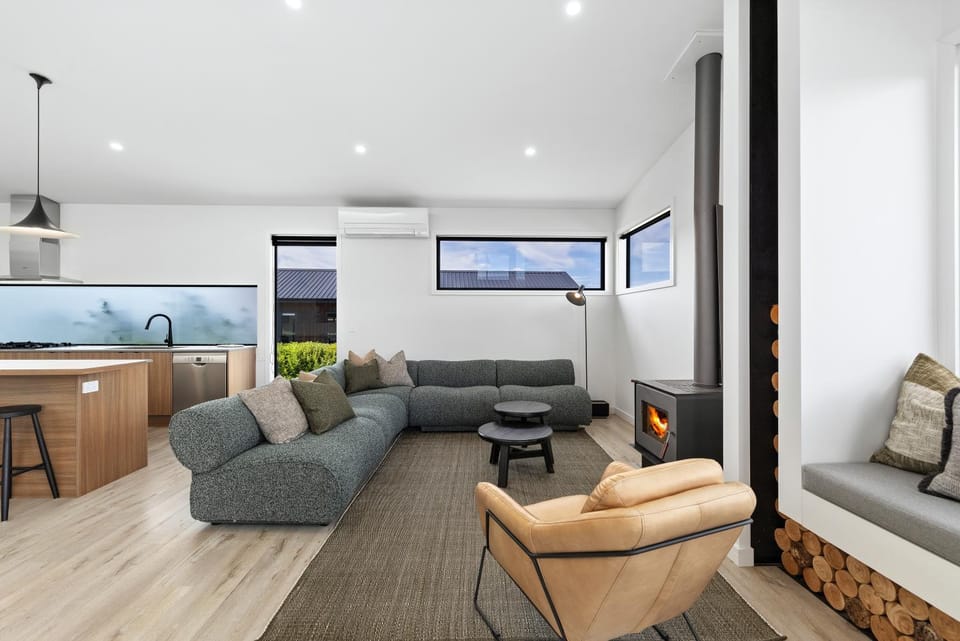 Living room, Seating area, fireplace, kitchen