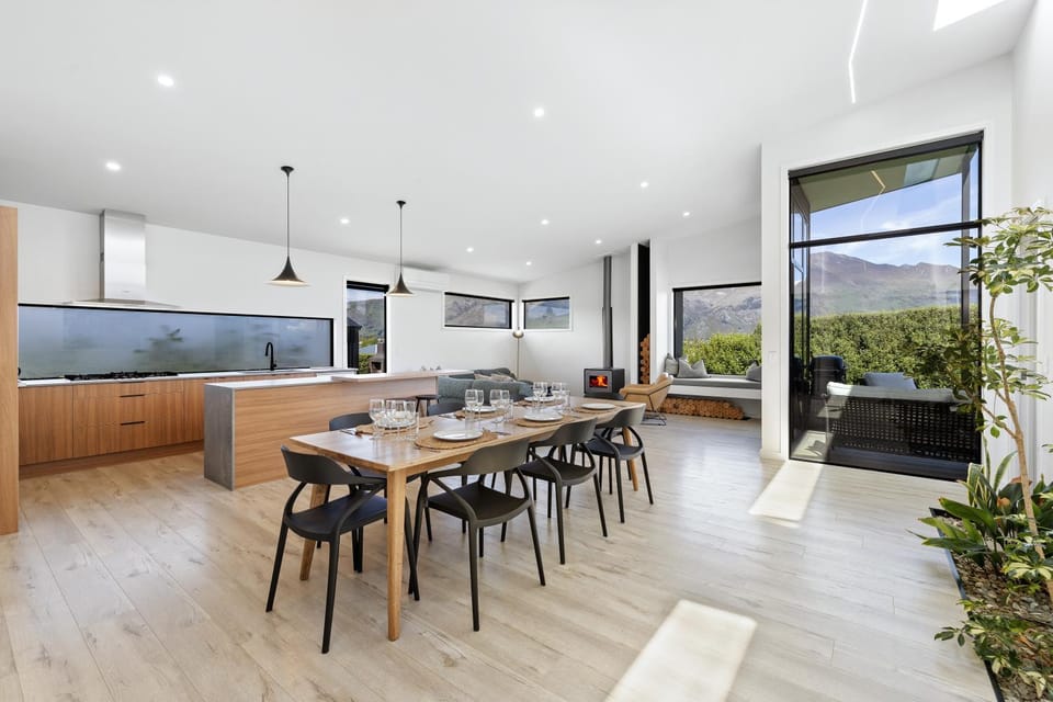 Patio, Seating area, Dining area, Mountain view, fireplace, kitchen