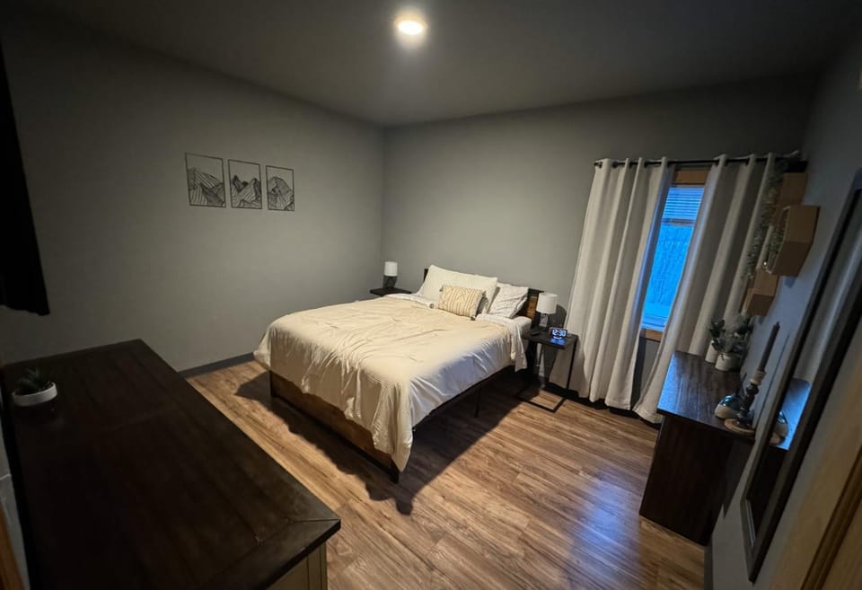 Cozy 2-bedroom Retreat In Town House in Fairbanks