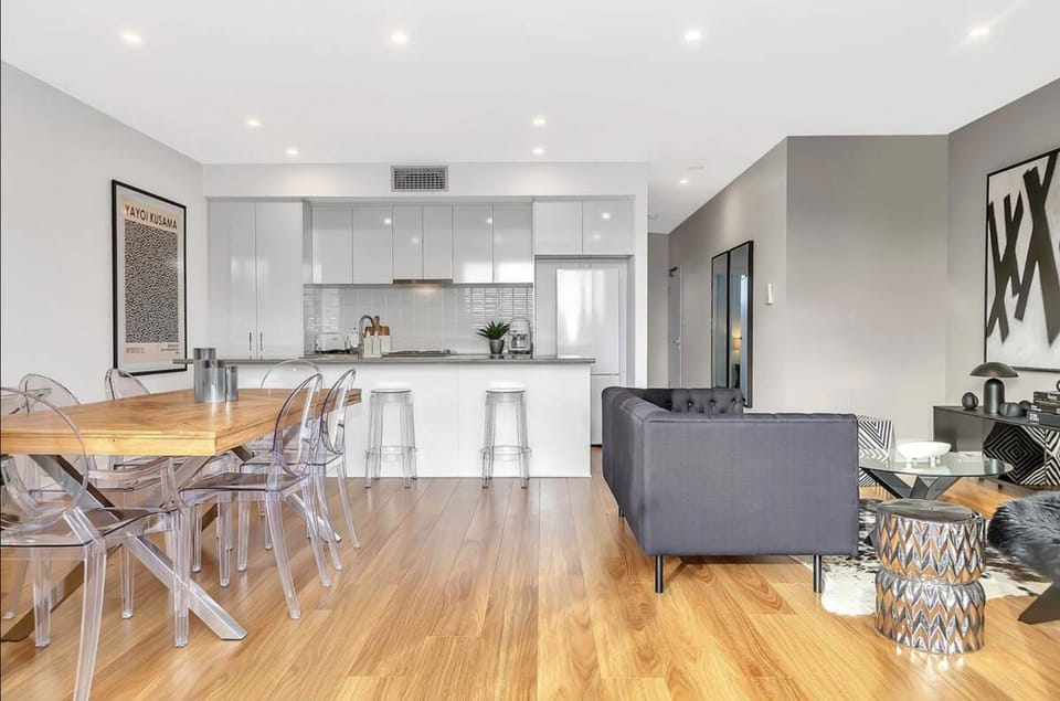 Kitchen or kitchenette, Living room, Dining area