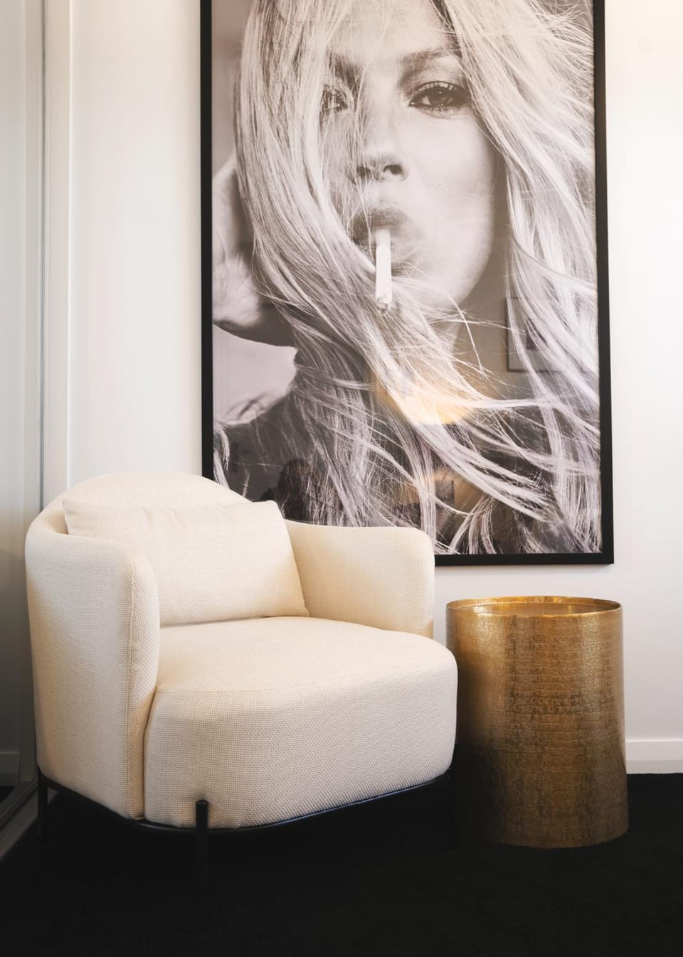 Seating area, Bedroom