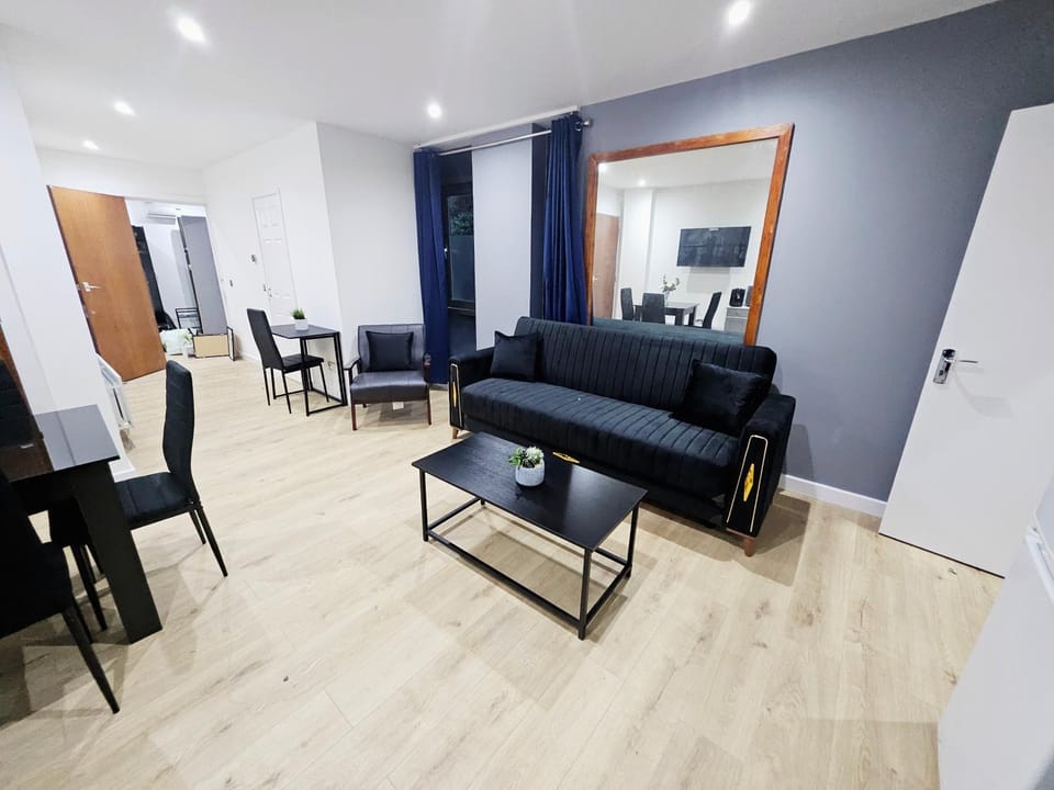 GDY1 - The Green Dragon Apartment Apartment in London