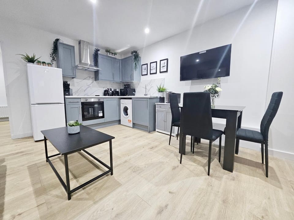 GDY1 - The Green Dragon Apartment Apartment in London