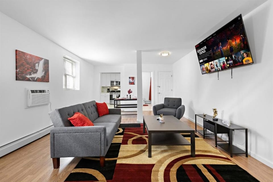 TV and multimedia, Living room, Seating area