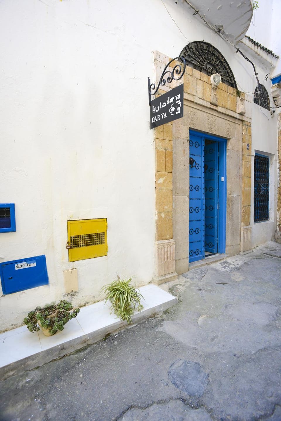 Facade/entrance