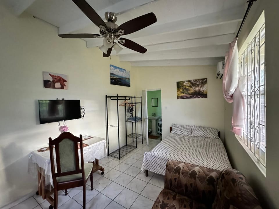 TV and multimedia, Dining area