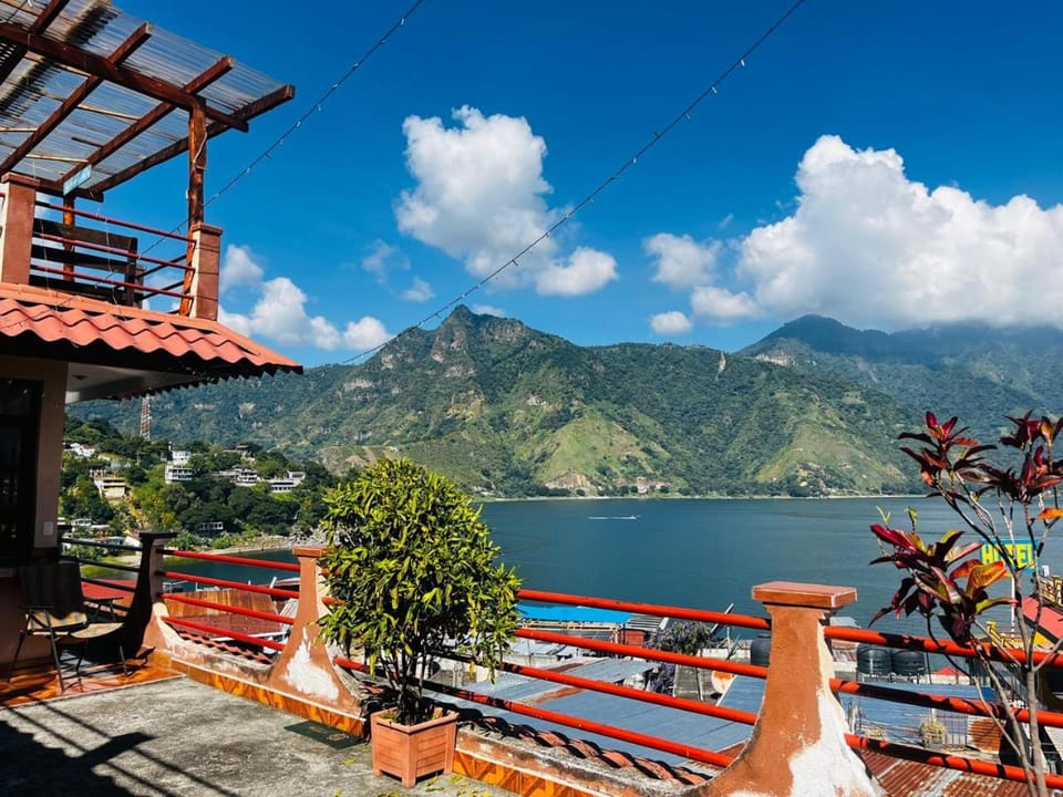 Nearby landmark, Day, Natural landscape, View (from property/room), Balcony/Terrace, Lake view, Mountain view