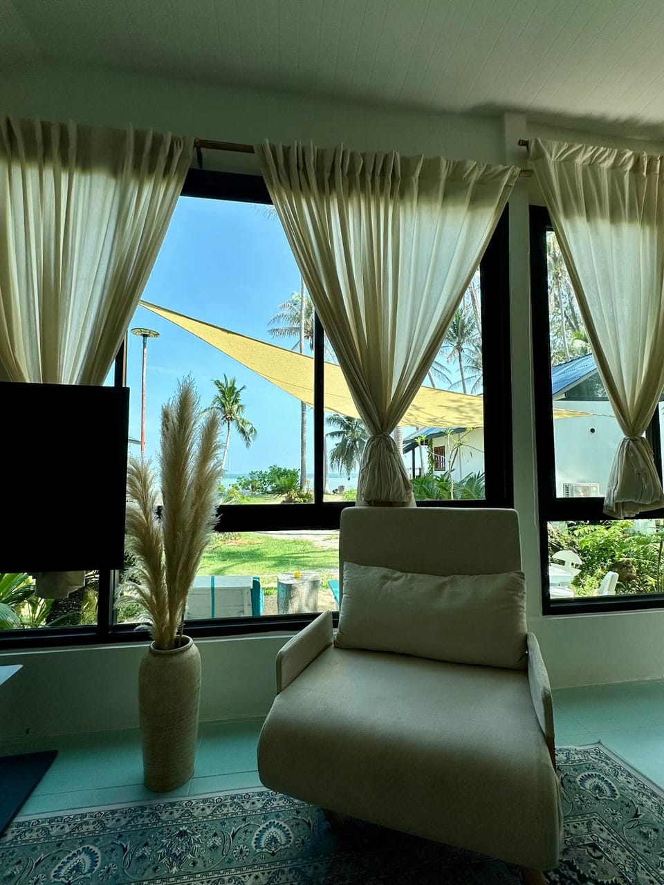 TV and multimedia, Balcony/Terrace, Living room, Seating area
