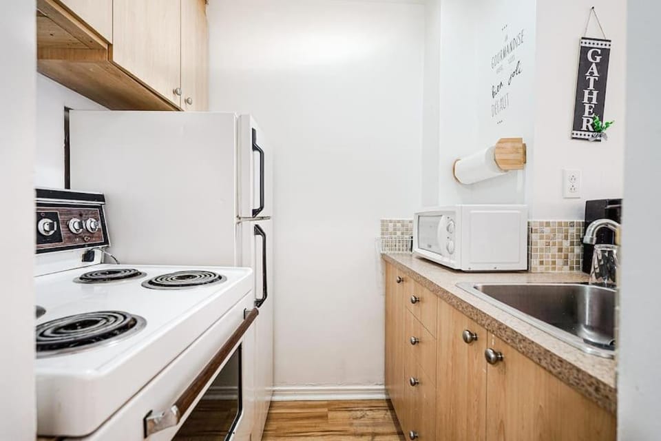 Lumière et Propreté à McGill parking gratuit Apartment in Montreal