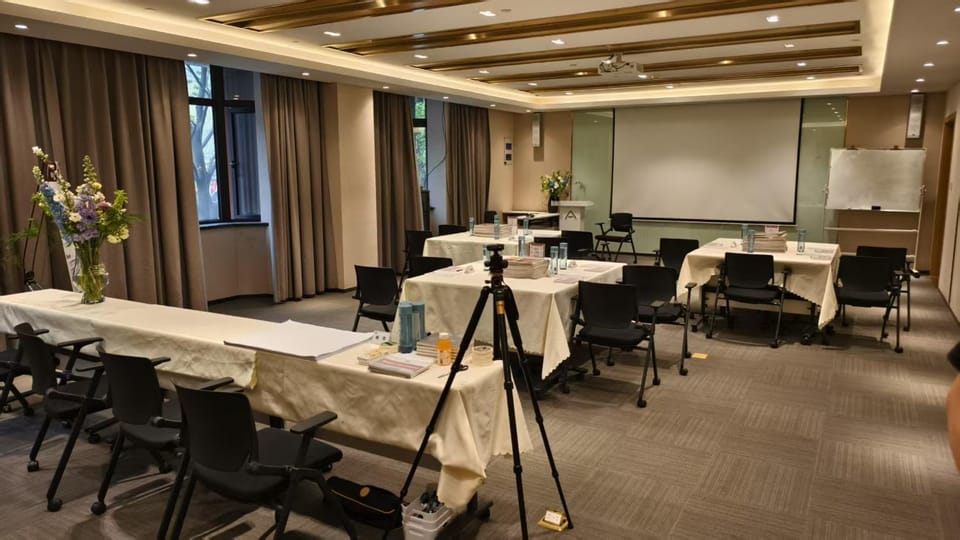Atour Hotel Hangzhou West Lake Hefang Street Hotel in Hangzhou