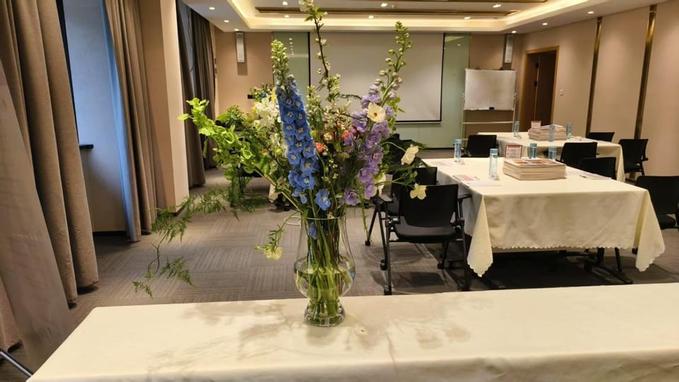 Atour Hotel Hangzhou West Lake Hefang Street Hotel in Hangzhou