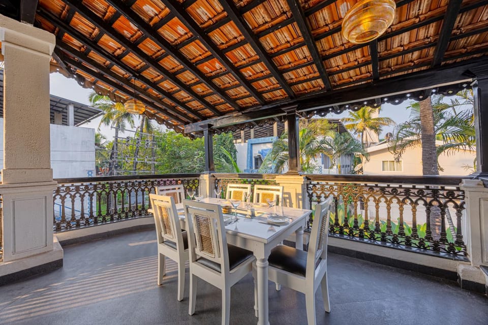 Patio, Day, View (from property/room), Balcony/Terrace, Living room, Seating area, Dining area