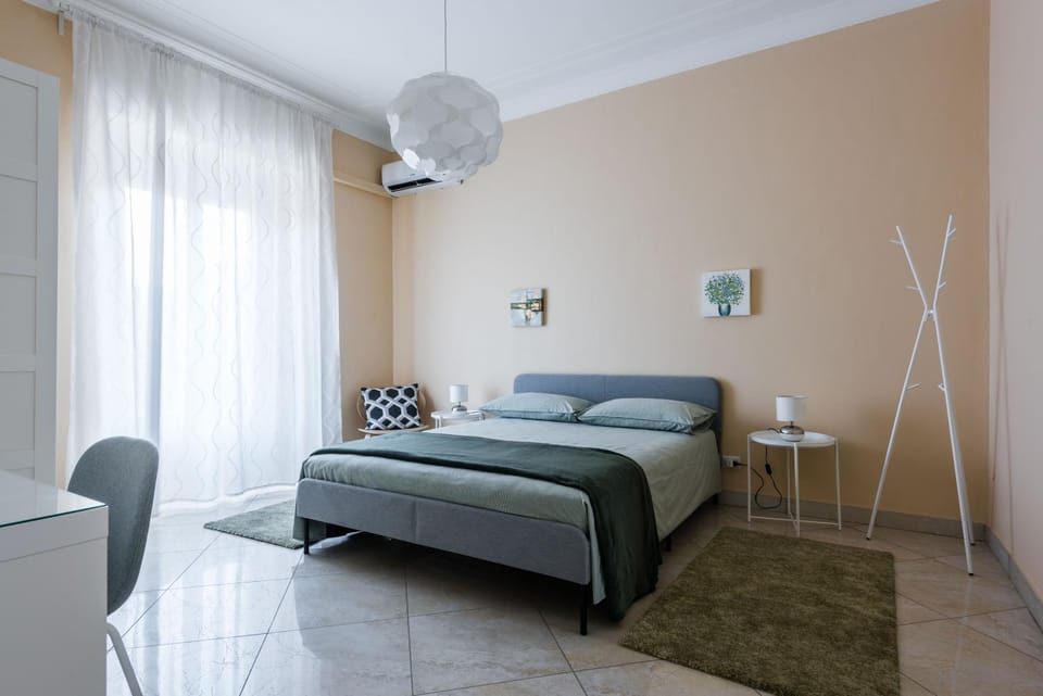 Bed, Balcony/Terrace, Other, Photo of the whole room, Bedroom, heating, air conditioner