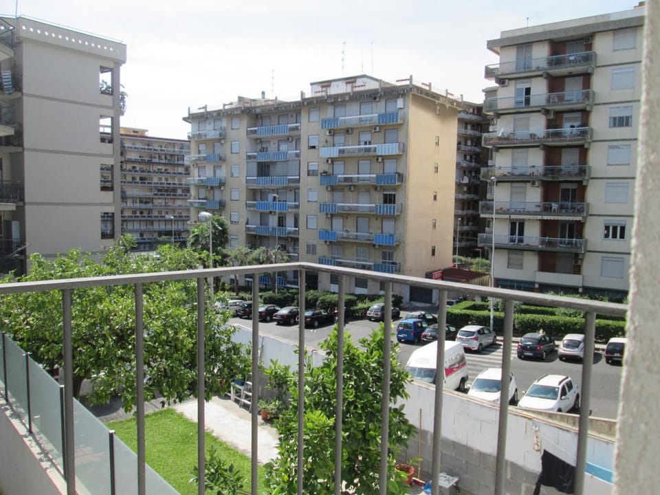 Day, Neighbourhood, City view, Garden view, Street view, Area and facilities, Location, Quiet street view, Parking